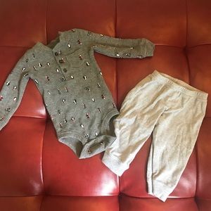 Bundle Toddler boy size 12 months Matching set